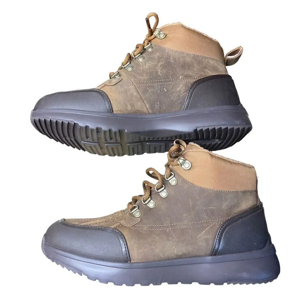 UGG Finnick Leather Boot in Chestnut NWOB Size 9